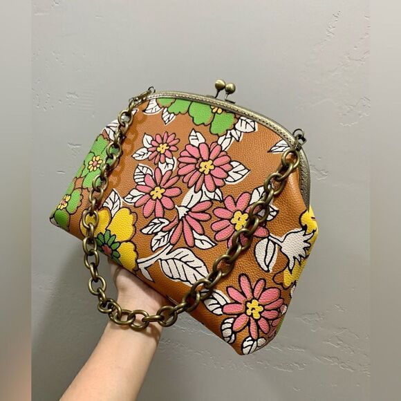 Vintage Style Handcrafted Genuine Leather Floral Printed Kisslock Handbag Set - Picture 9 of 16